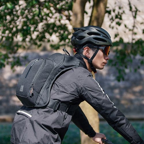 Hydration Pack Features for Racing