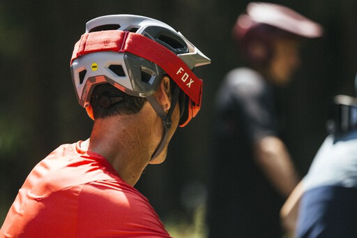 Integrating Tech in MTB Helmets