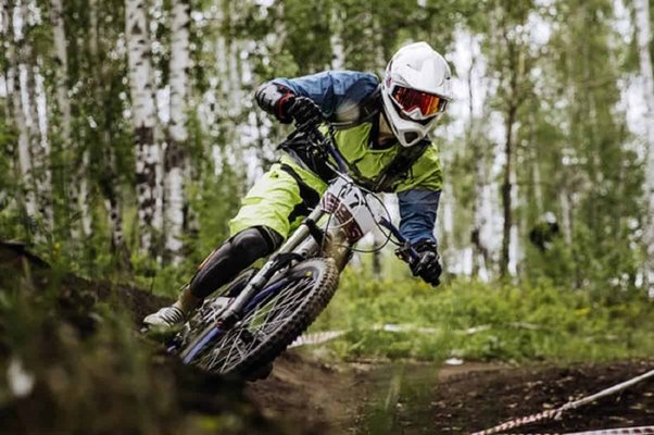 Choosing A Full Face Mountain Bike Helmet: A Master Cyclist’s Guide to Safety, Comfort, and Performance