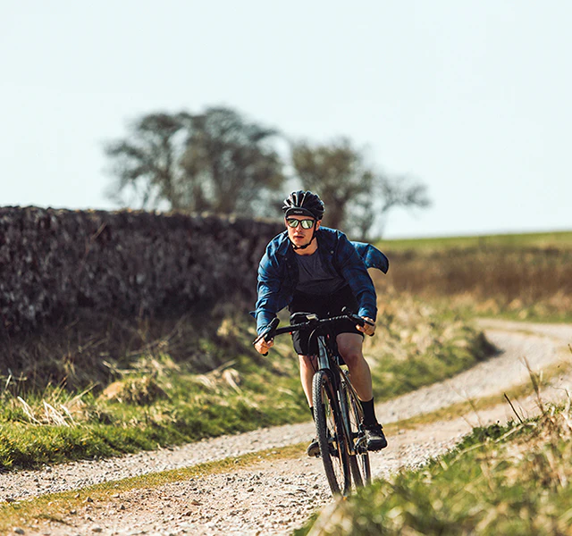 Choosing Lightweight Gravel Bike Helmets