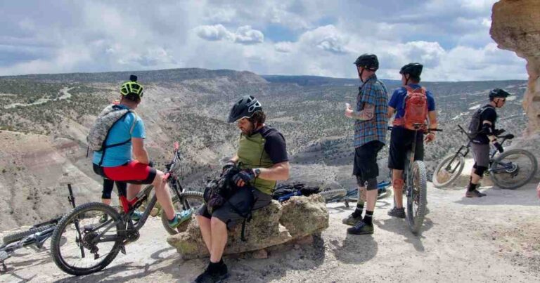 Trail Essentials: Selecting Hydration Packs for Mountain Biking