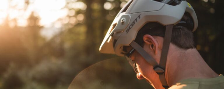 The Vital Role of Padding and Comfort in MTB Helmets