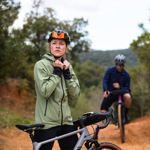 Embracing Safety and Adventure: The Advantages of Gravel Bike Helmets for Gravel Biking
