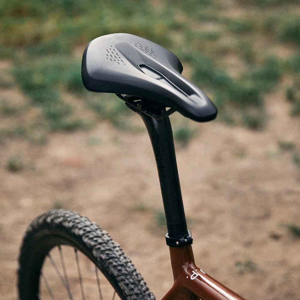 gravel saddle new