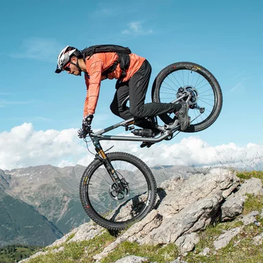 Downhill Bike Frame Materials and Their Impact