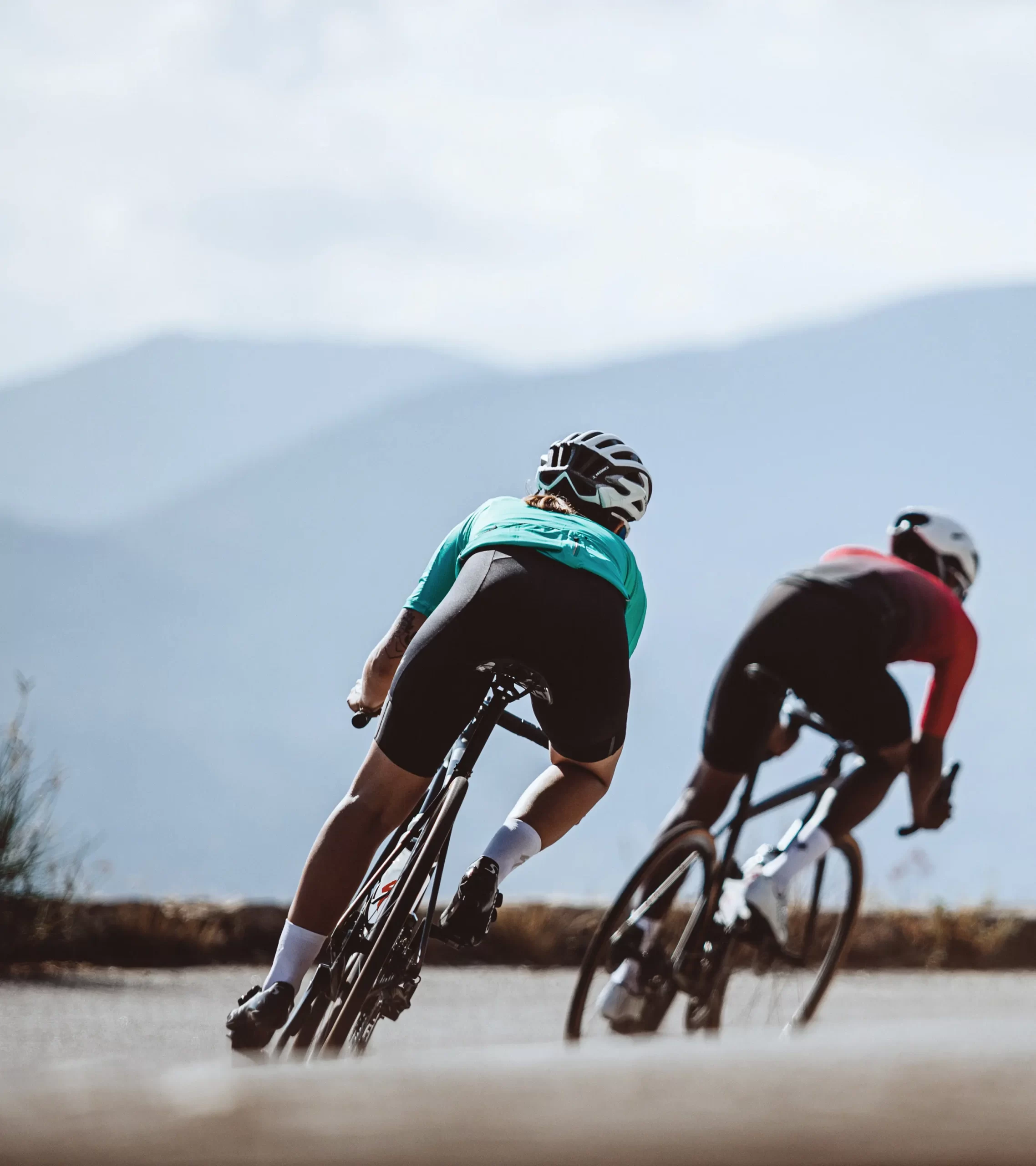 Aerodynamics and Road Bike Saddles