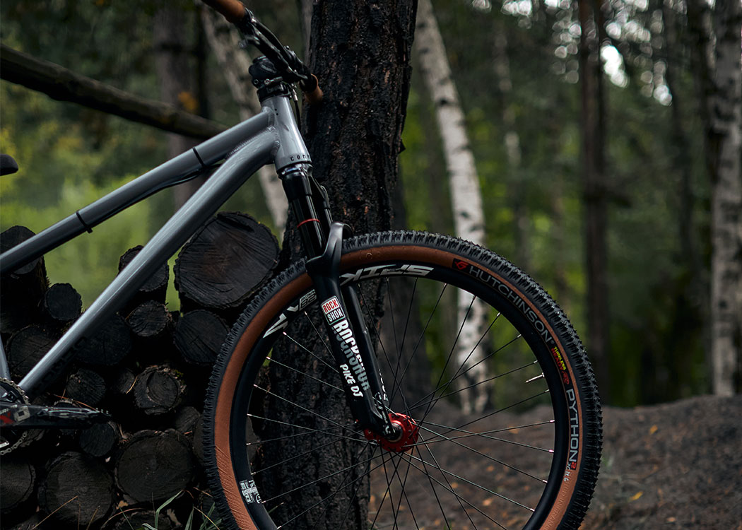 How to Choose Tires for Cross Country Bikes