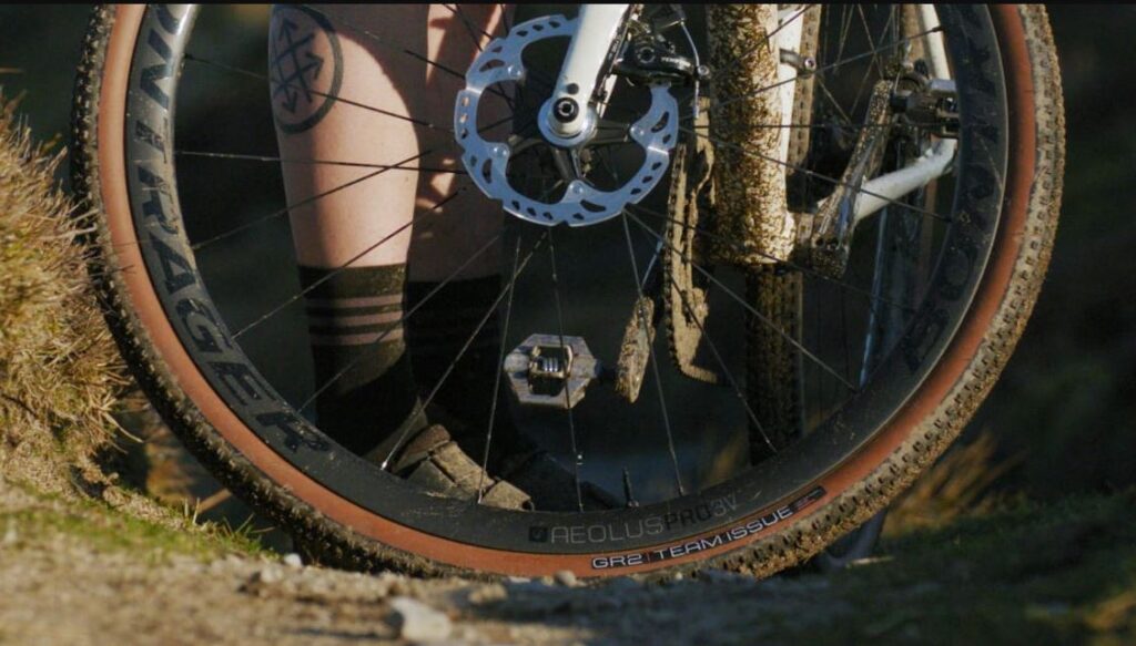 road gravel wheel